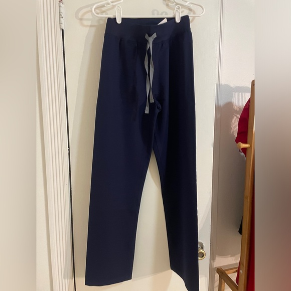 FIGS Livingston Basic Scrub Bottom - Picture 2 of 5